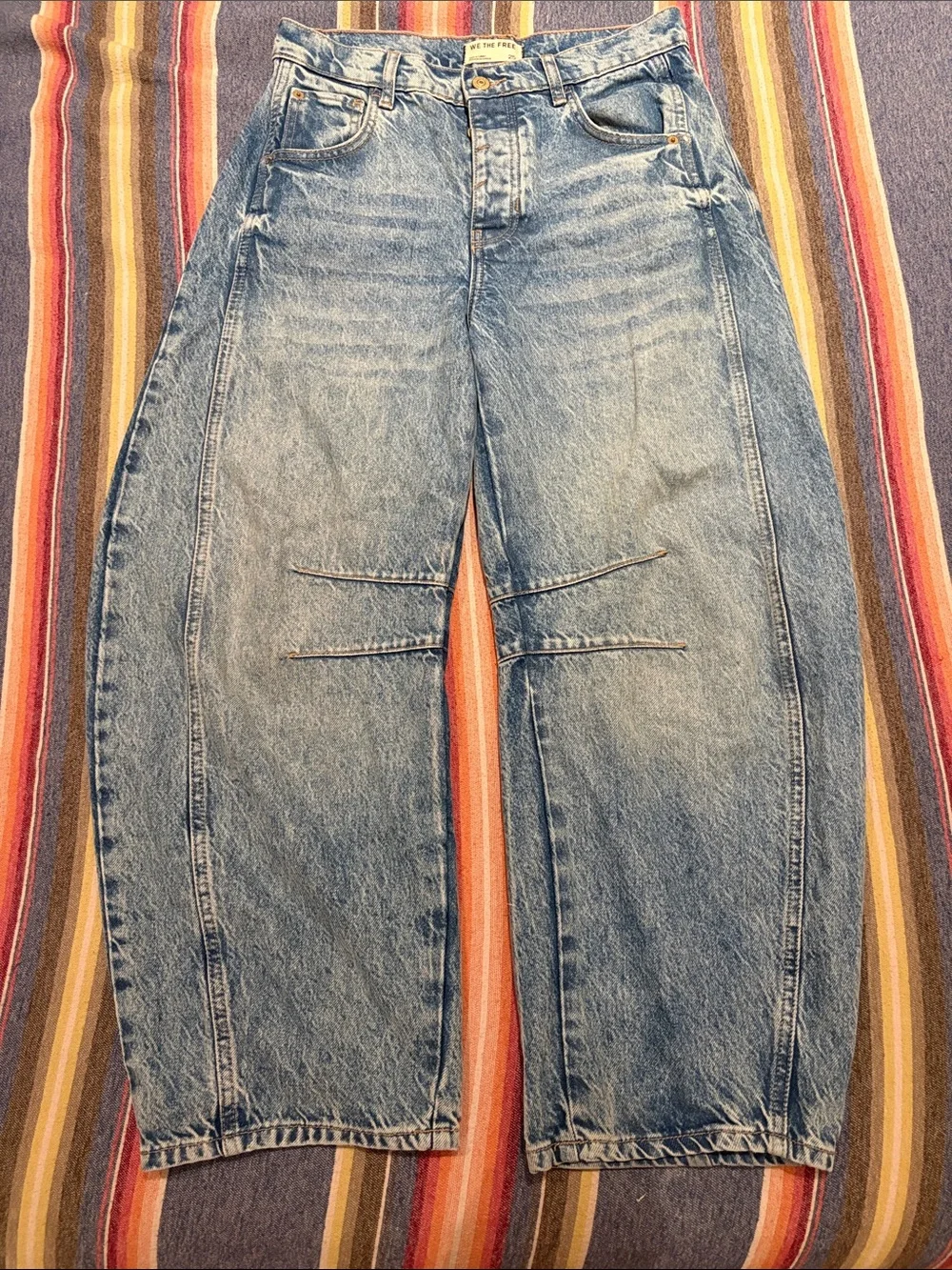 We The Free Light Blue Mid-Rise Barrel Jeans - Picture 1 of 1